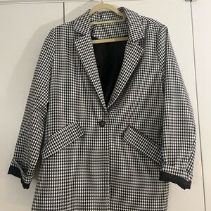 Women's Black and White Houndstooth Coat